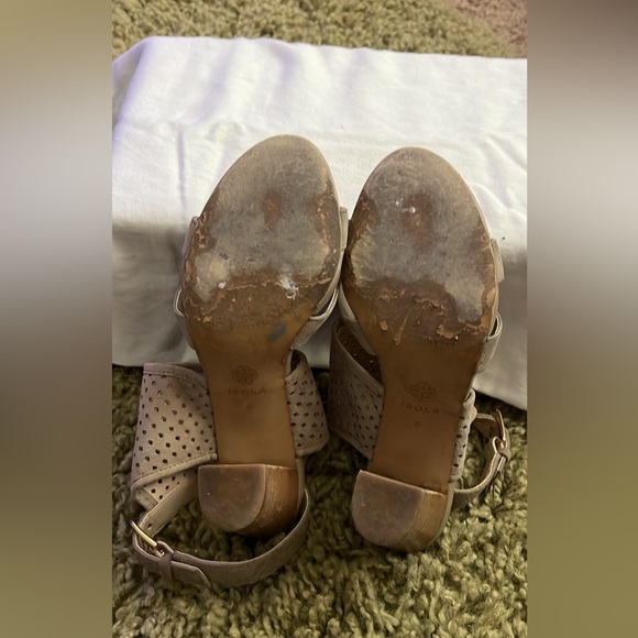 Suede Heels. Size 6 - Picture 2 of 3